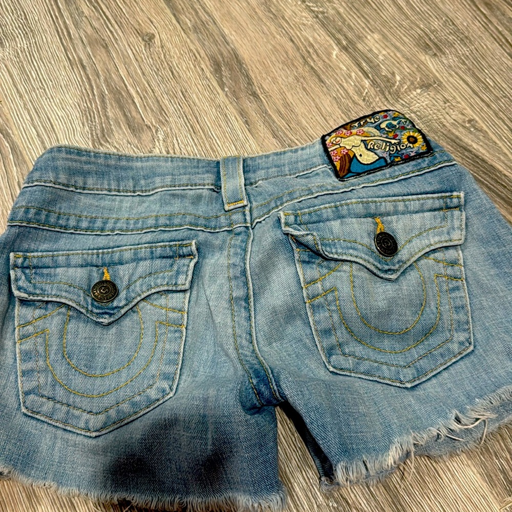 True religion denim Keira shorts. Great condition size 27.
